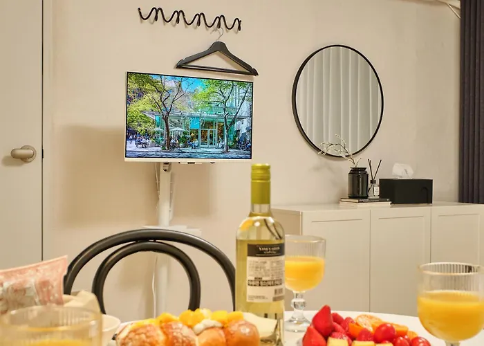 Uni Seonyudo - Cozy 2br Near Subway & Airport Bus Hébergement de vacances *