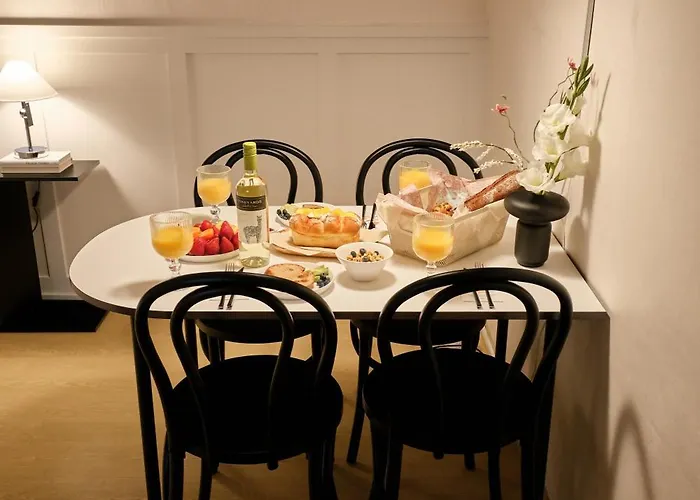Uni Seonyudo - Cozy 2br Near Subway & Airport Bus *