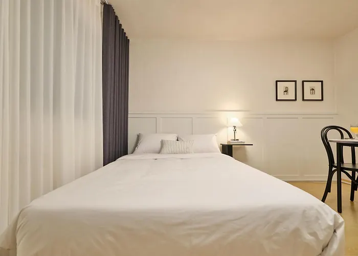 Uni Seonyudo - Cozy 2br Near Subway & Airport Bus Hébergement de vacances
